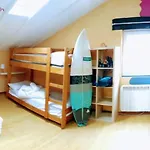 Vandrarhem Surfhousegerra *