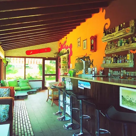 Surf House Gerra *