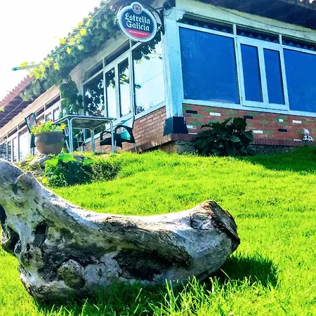 ホステル Surfhousegerra