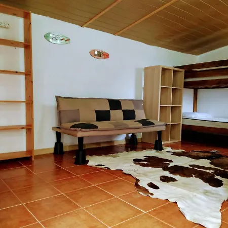 Surfhousegerra Ostello San Vicente De La Barquera